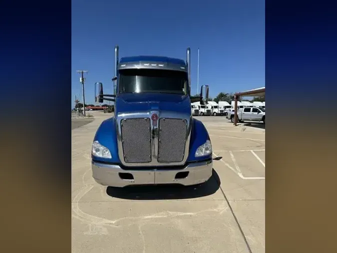 2021 KENWORTH T680