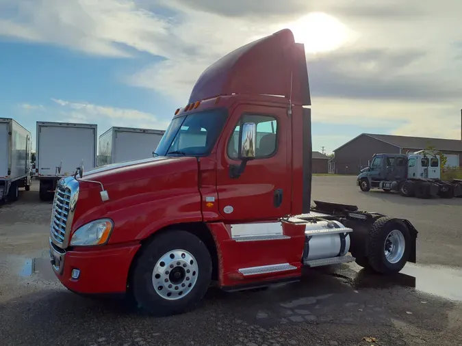 2013 FREIGHTLINER/MERCEDES CASCADIA 12554266dafc35f8d000f7c67e7e43a52af