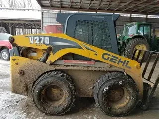 2015 Gehl V270