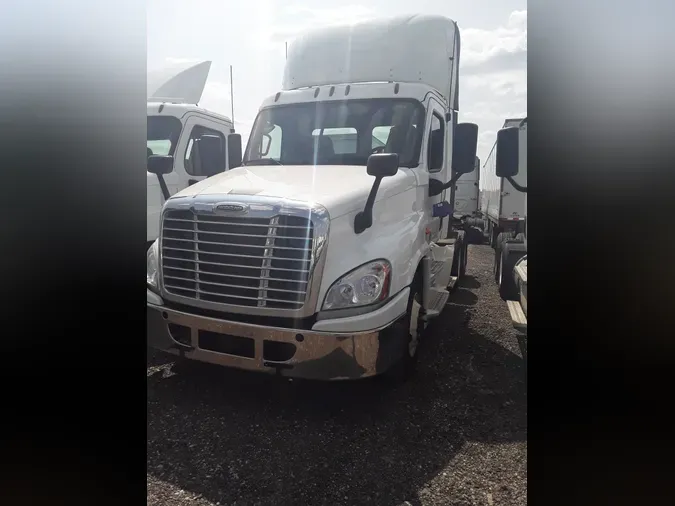 2018 FREIGHTLINER/MERCEDES CASCADIA 125