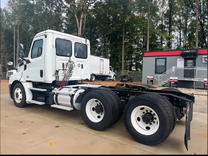 2019 FREIGHTLINER NEW CASCADIA PX12664