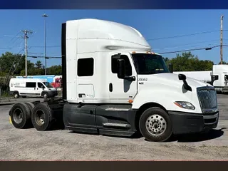 2022 INT LT625 6x4