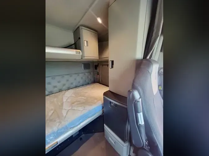 2020 Kenworth T680