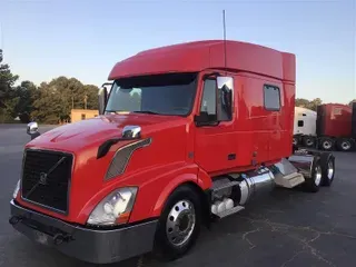 2018 VOLVO VNL730