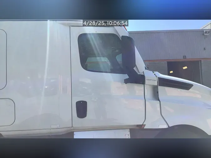 2021 Freightliner Cascadia