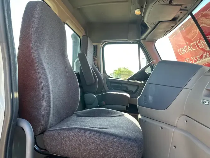 2017 FREIGHTLINER CASCADIA 113