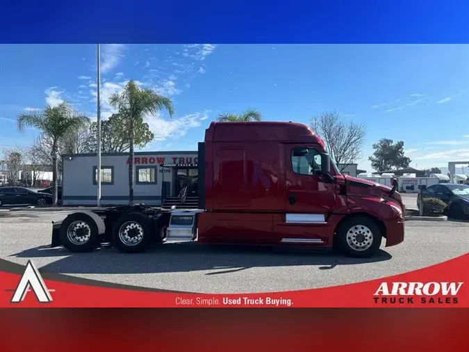 2019 FREIGHTLINER CA126