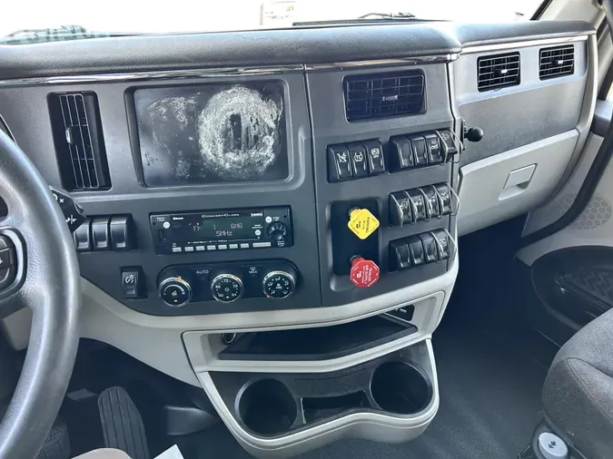 2022 Peterbilt 579