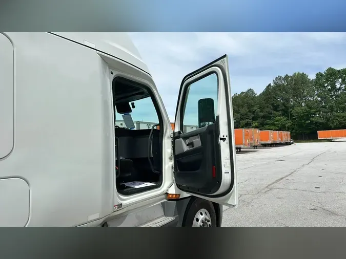 2021 Freightliner Cascadia