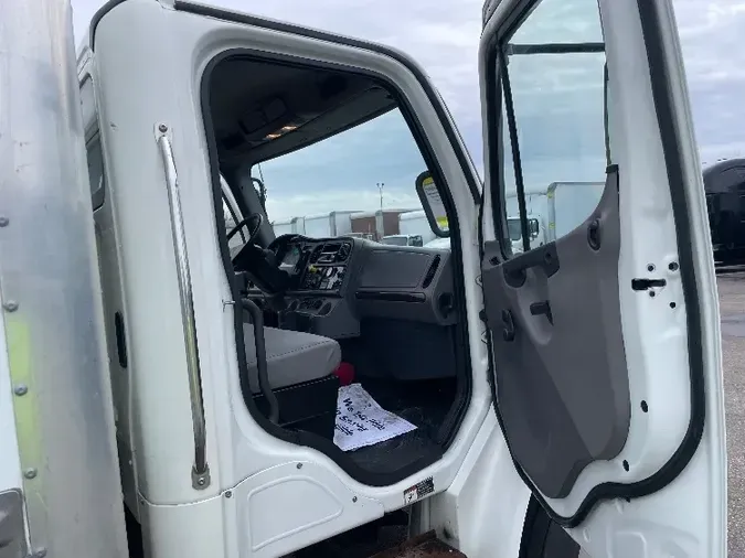 2018 Freightliner M2