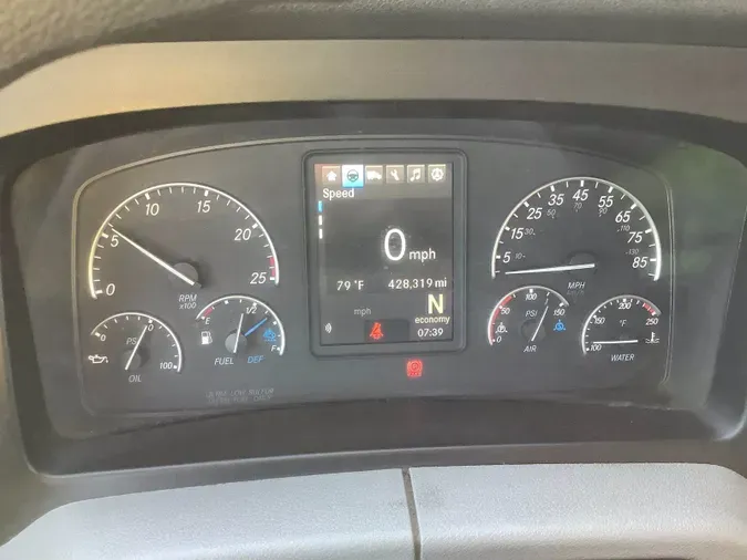 2022 Freightliner Cascadia 126