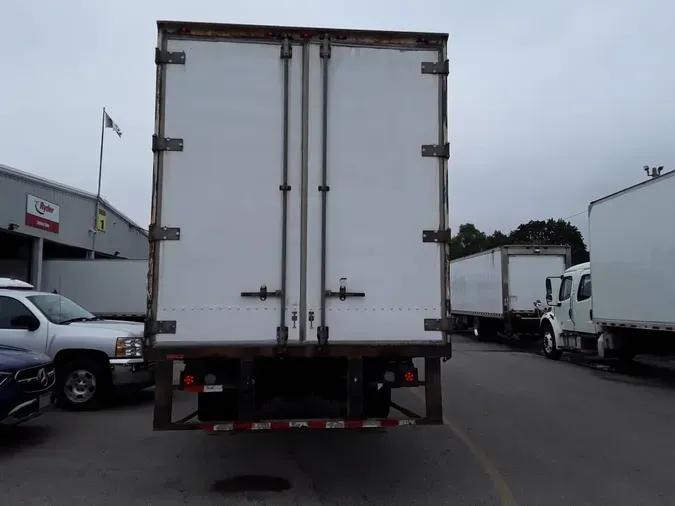 2014 FREIGHTLINER M2 106