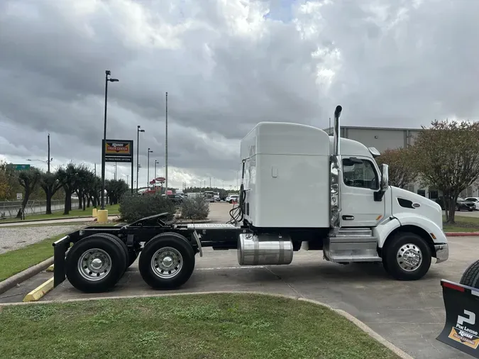 2020 Peterbilt 579