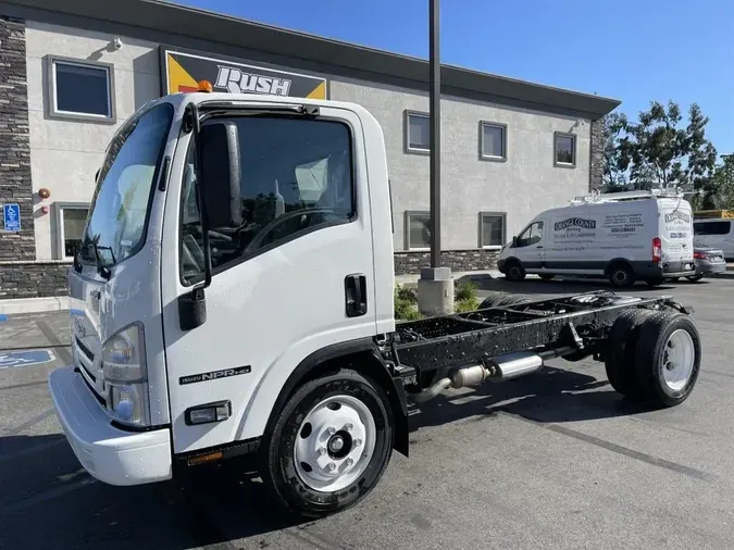 2024 Isuzu NPR-HD