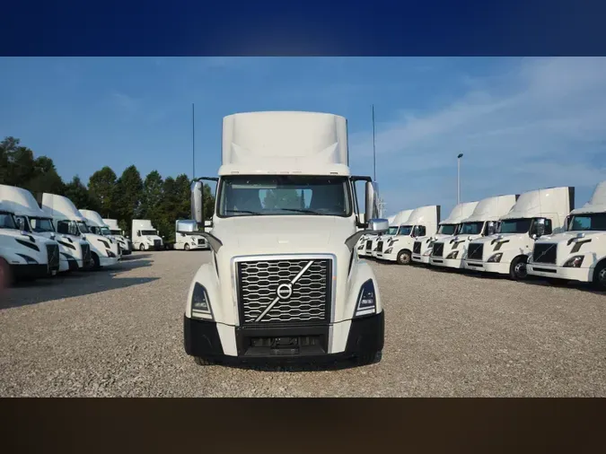 2019 Volvo VNL300