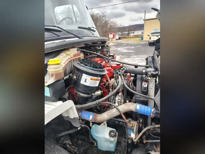 2020 FREIGHTLINER/MERCEDES M2 106