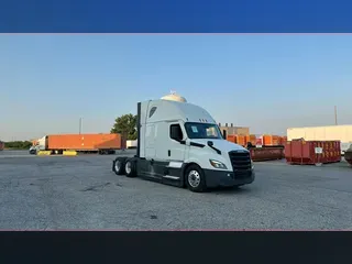 2022 Freightliner Cascadia 126