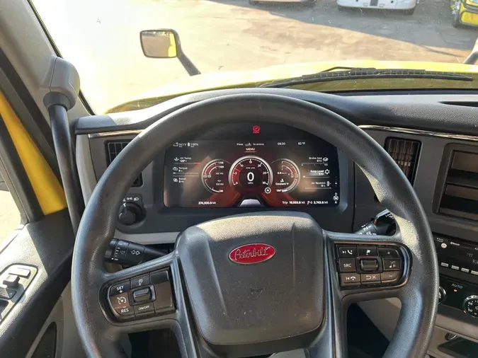 2024 Peterbilt 579
