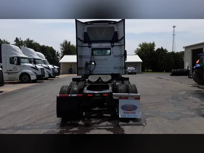2018 Volvo VNL300