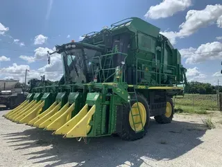 2018 John Deere CP690