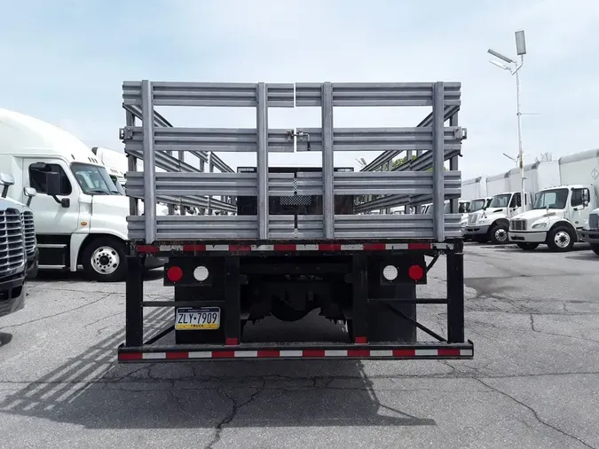 2018 FREIGHTLINER M2 106