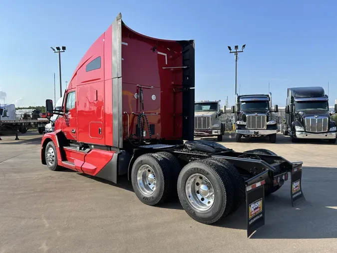 2024 Kenworth T680