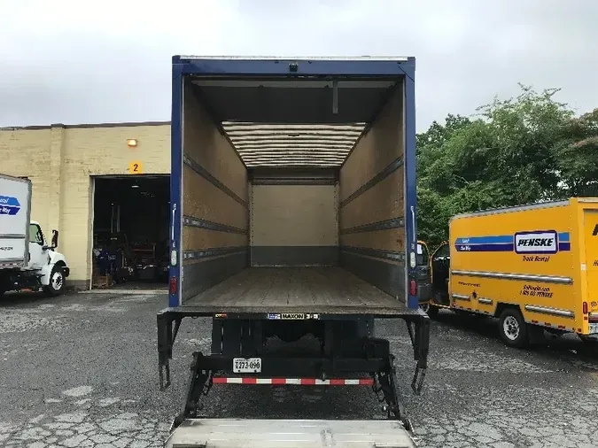 2018 HINO TRUCK 268