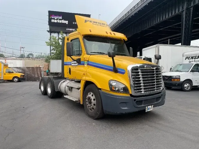 2018 Freightliner X12564ST545656f10be002cd0043c21e4a5b9948