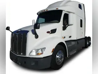 2021 Peterbilt 579