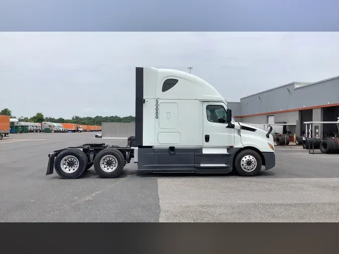 2020 Freightliner Cascadia