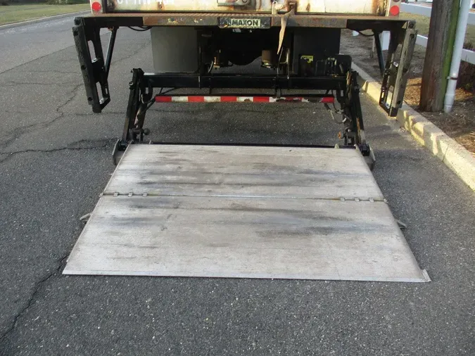 2016 INTERNATIONAL 4300