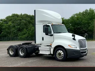 2020 INT LT625 6x4