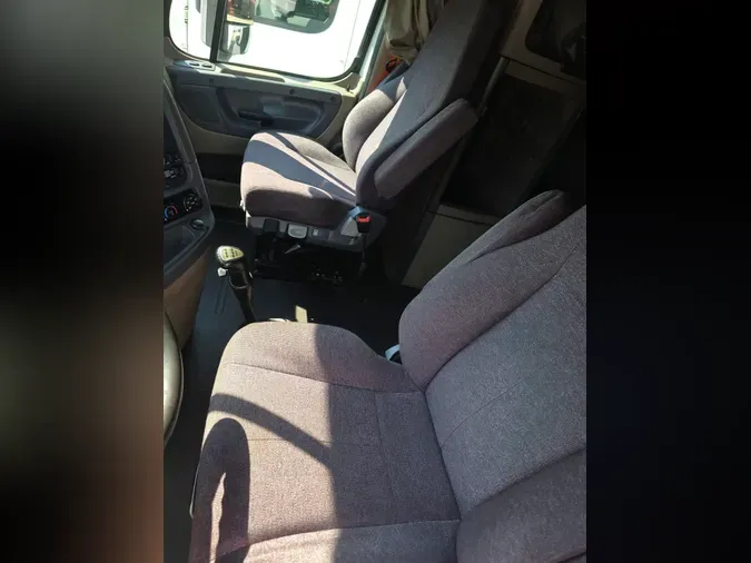 2018 FREIGHTLINER/MERCEDES CASCADIA 125546b9fd73928903344941b6990d9134c