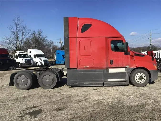 2021 FREIGHTLINER CA126