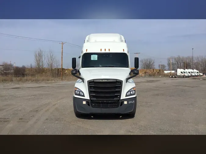 2021 Freightliner Cascadia 126