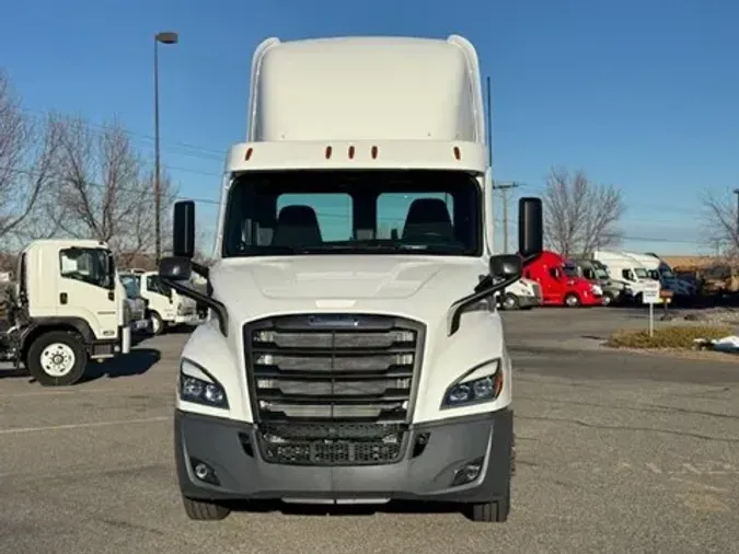 2025 Freightliner PE116DC