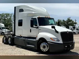 2021 INT LT625 6x4