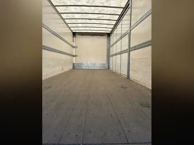 2020 FREIGHTLINER/MERCEDES M2 106