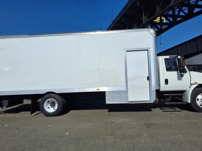 2018 NAVISTAR INTERNATIONAL 4300 LP