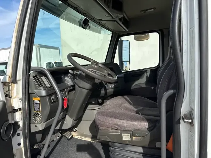 2019 VOLVO VNL64TRACTOR54774aea15b9e76307b3c1eba4d31f24