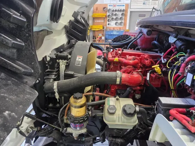 2020 FREIGHTLINER/MERCEDES M2 106