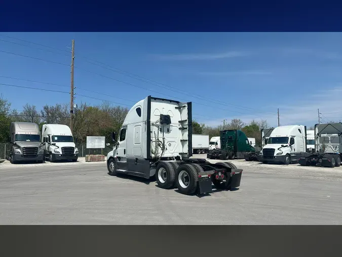 2021 Freightliner Cascadia