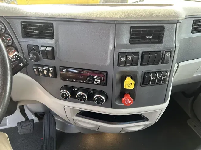 2021 Peterbilt 579