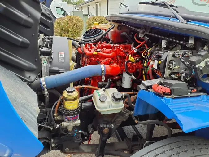 2022 FREIGHTLINER/MERCEDES M2 106