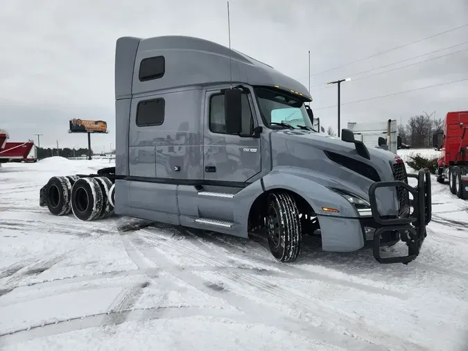 2024 VOLVO VNL64T860