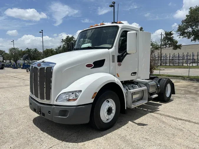 2022 Peterbilt 579