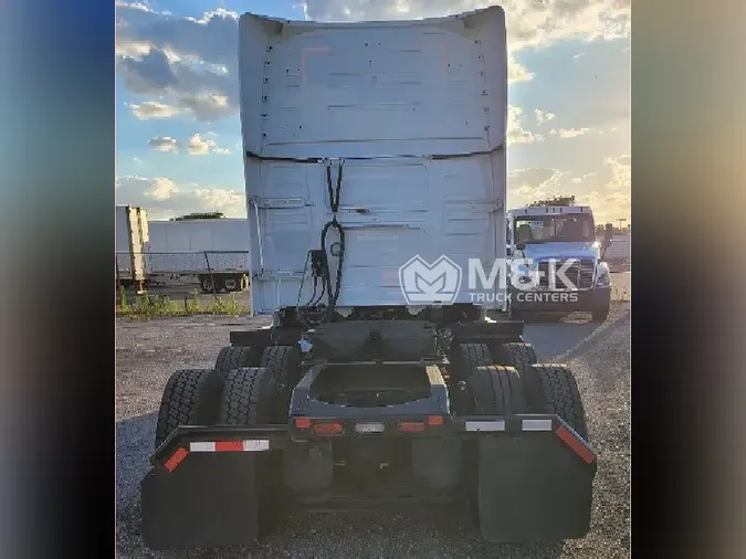 2019 VOLVO VNL64T760