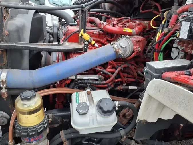 2020 FREIGHTLINER/MERCEDES M2 106