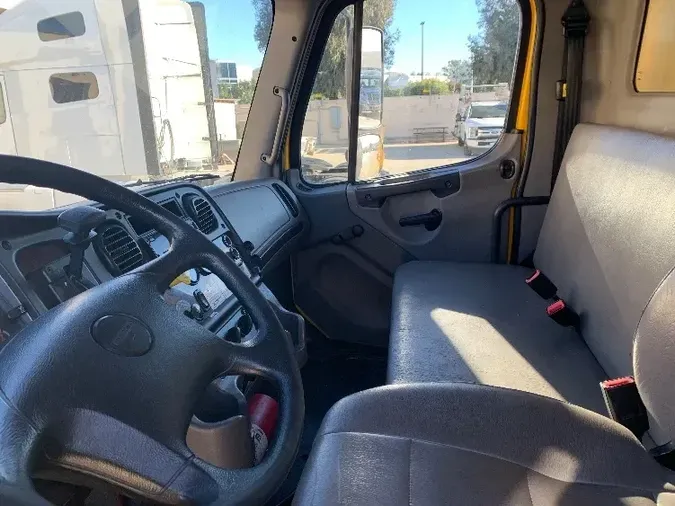 2018 Freightliner M2