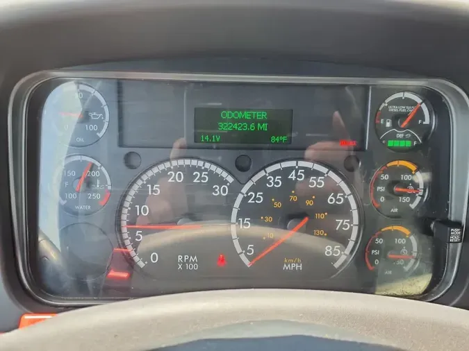 2019 FREIGHTLINER M2 106